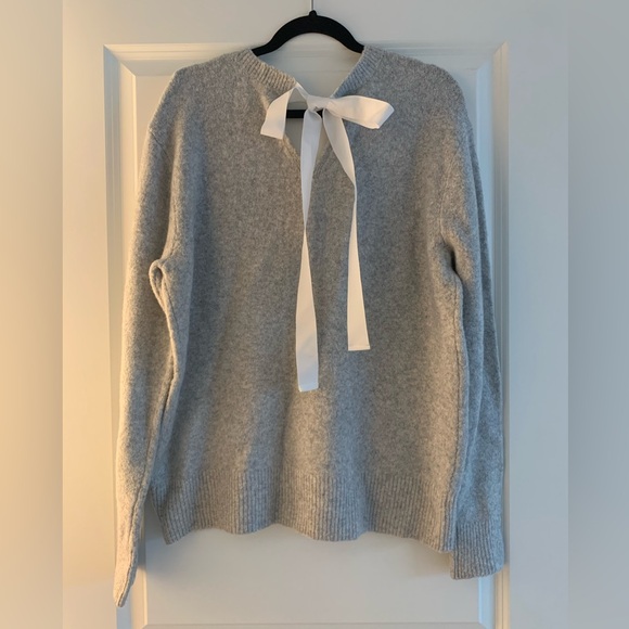 Halogen Women’s Gray V-Neck Wool Blend Sweater with White Bow Tie size XL - Picture 3 of 5